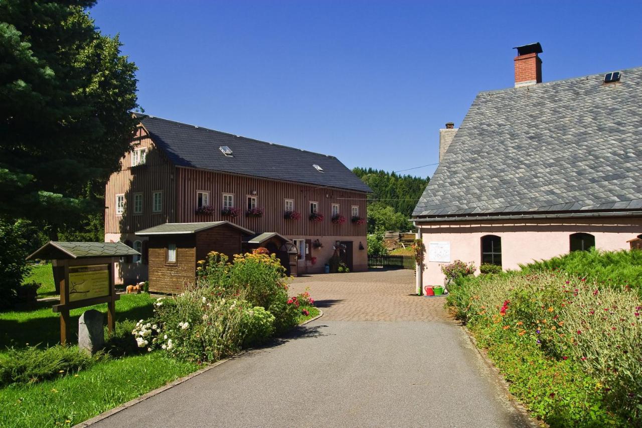 Hotel Landgasthof Wolfsgrund Dorfchemnitz Esterno foto