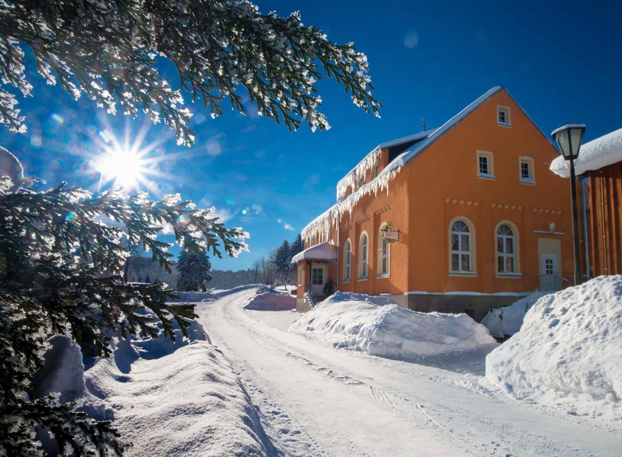 Hotel Landgasthof Wolfsgrund Dorfchemnitz Esterno foto